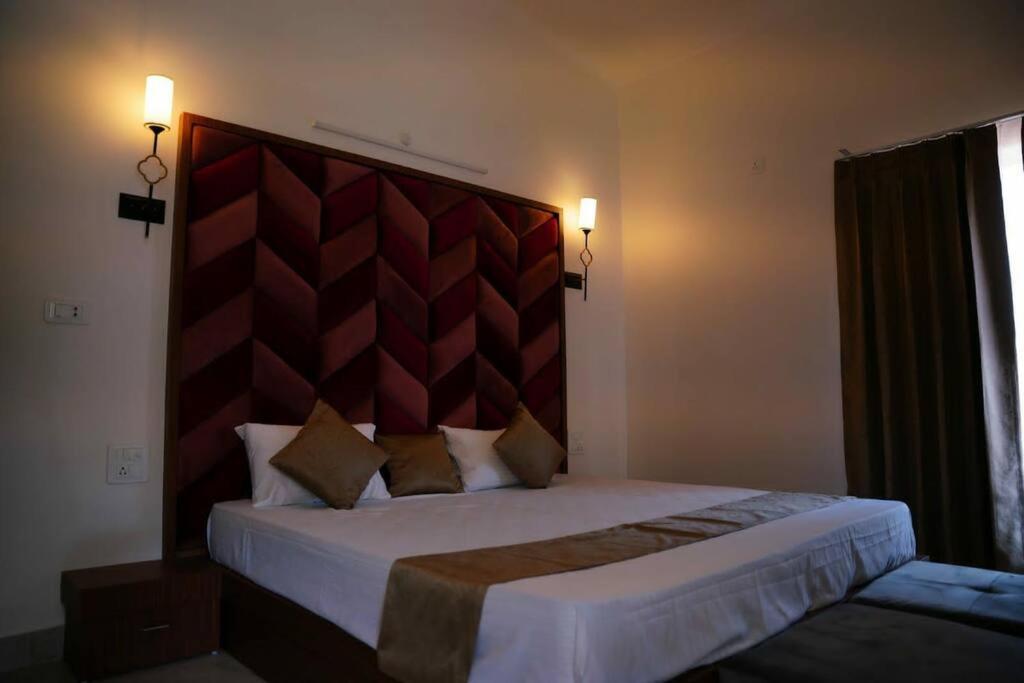 The Periwinkle Homestay Bhīm Tāl Exteriör bild