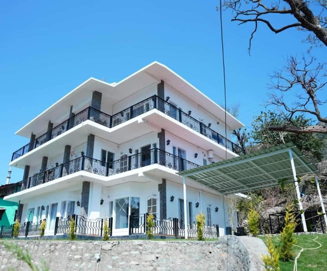 The Periwinkle Homestay Bhīm Tāl Exteriör bild