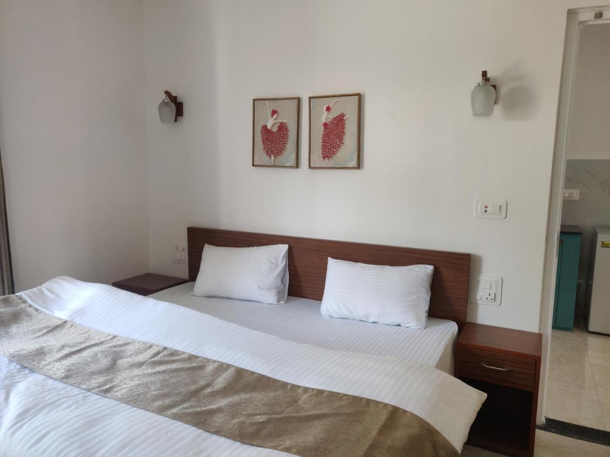 The Periwinkle Homestay Bhīm Tāl Exteriör bild