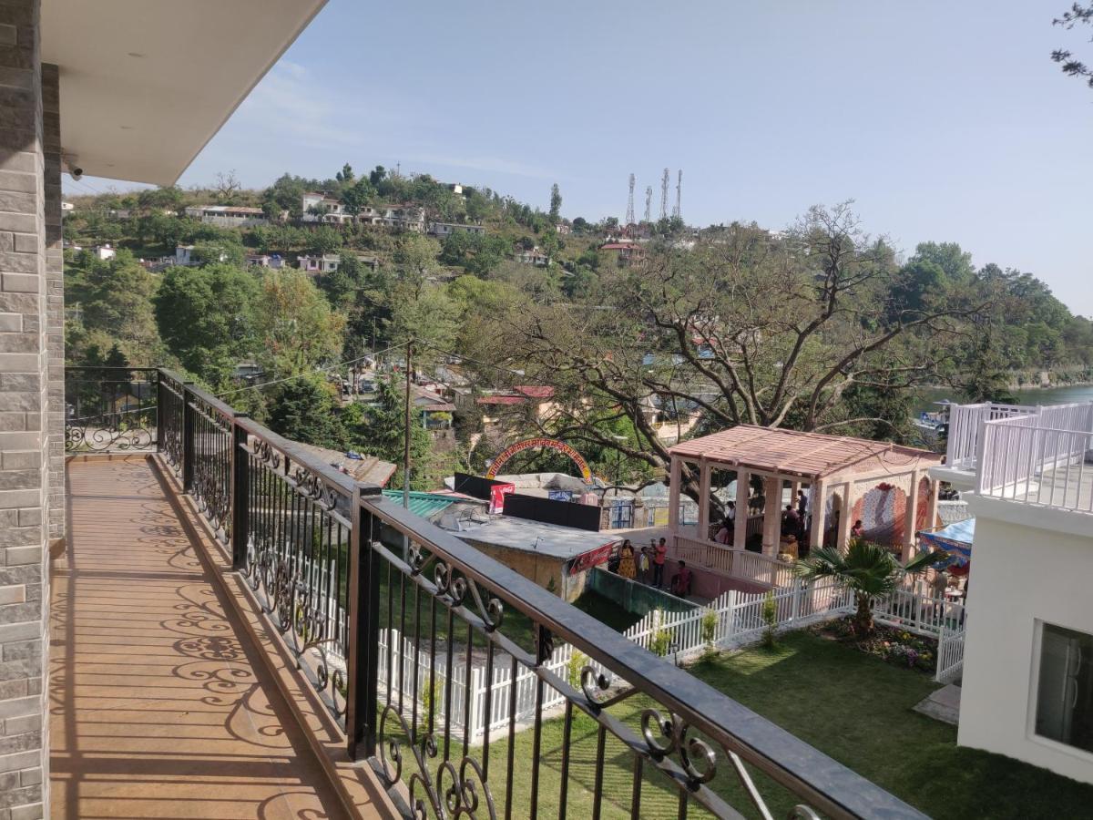 The Periwinkle Homestay Bhīm Tāl Exteriör bild