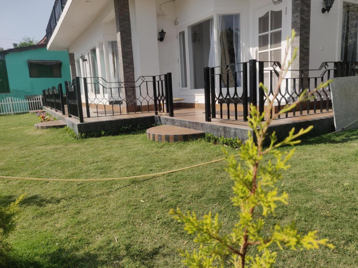 The Periwinkle Homestay Bhīm Tāl Exteriör bild