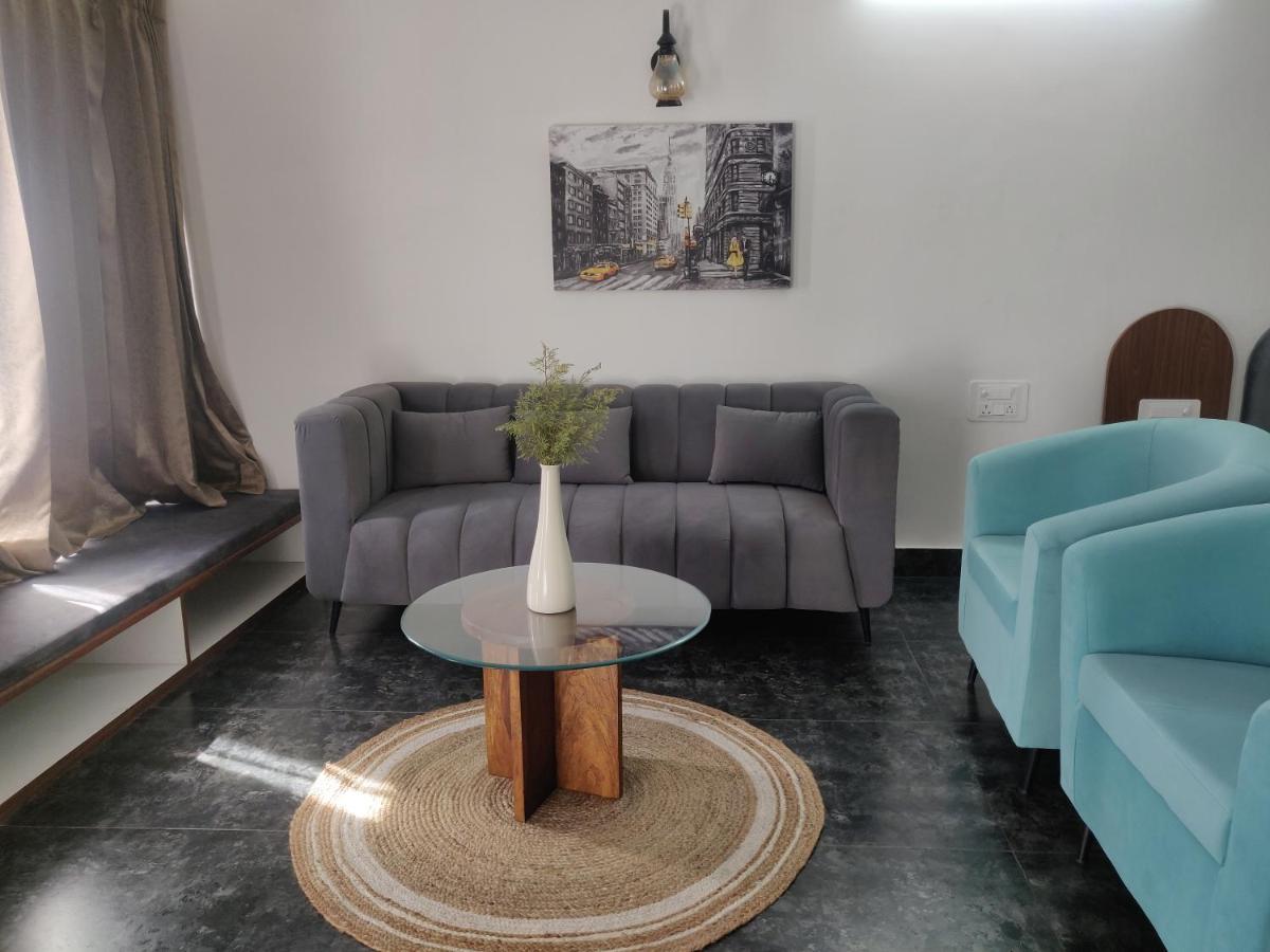 The Periwinkle Homestay Bhīm Tāl Exteriör bild
