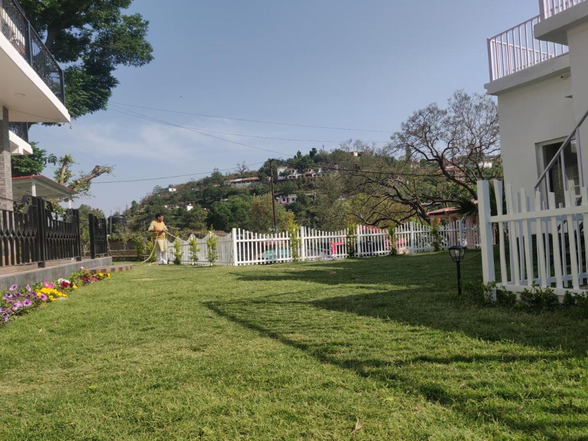 The Periwinkle Homestay Bhīm Tāl Exteriör bild
