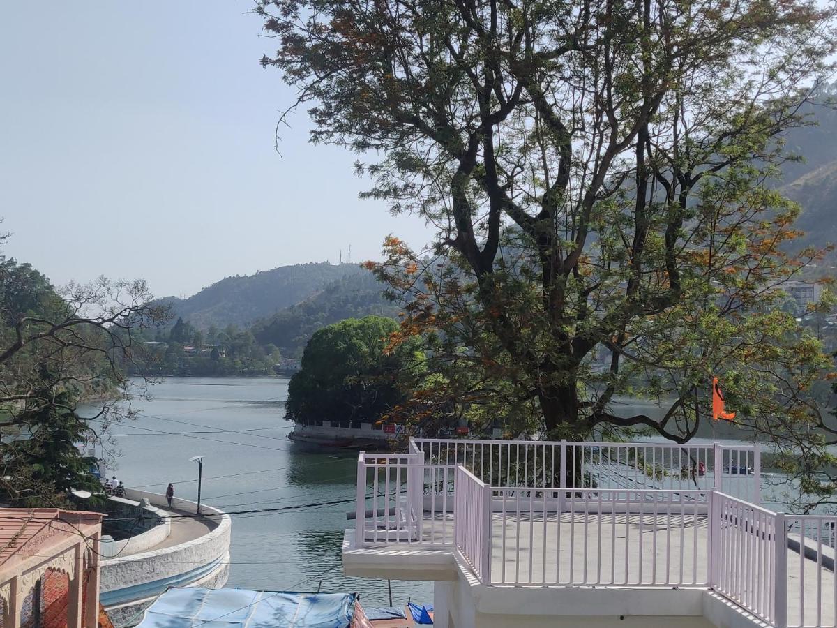 The Periwinkle Homestay Bhīm Tāl Exteriör bild