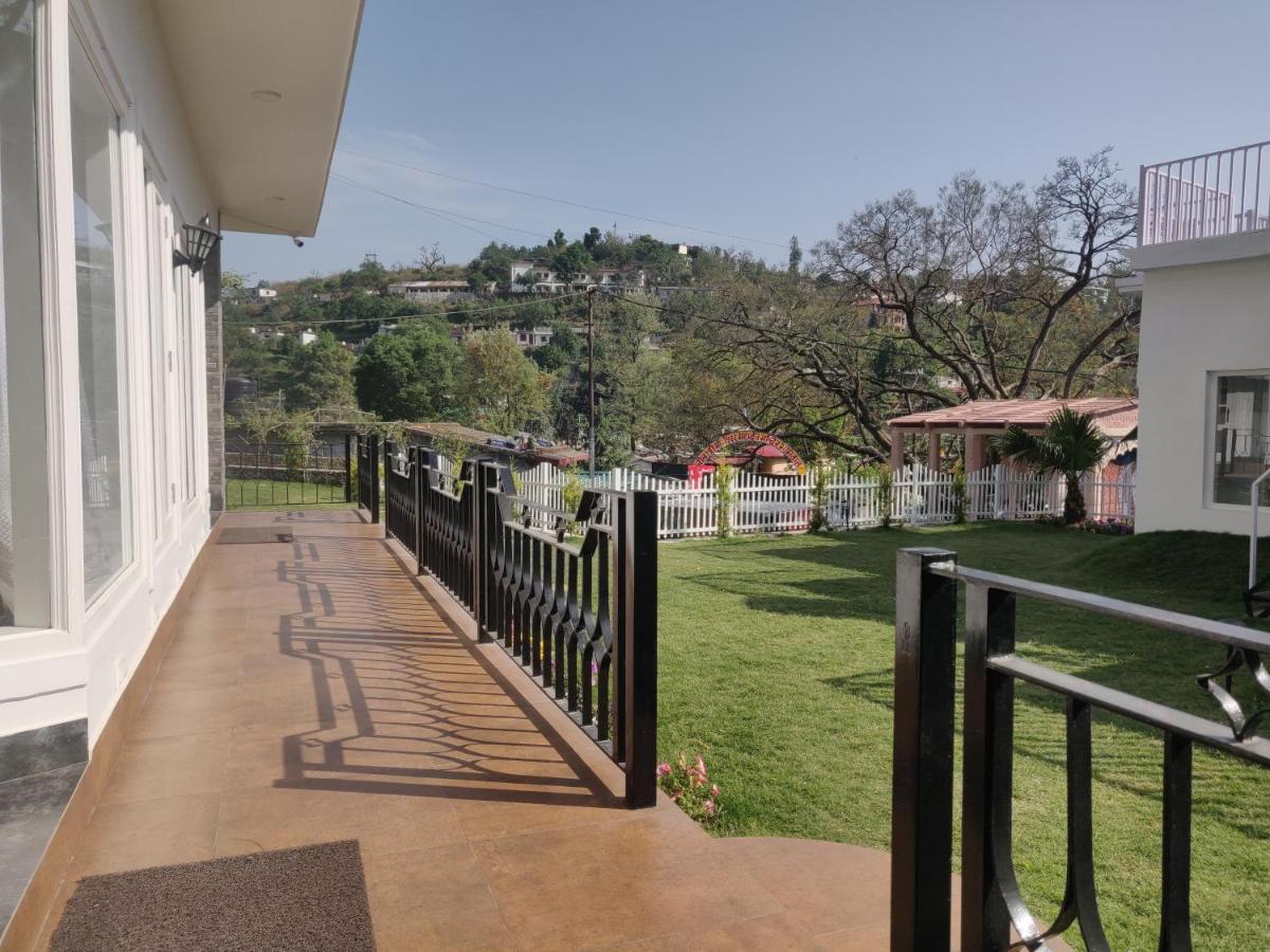 The Periwinkle Homestay Bhīm Tāl Exteriör bild
