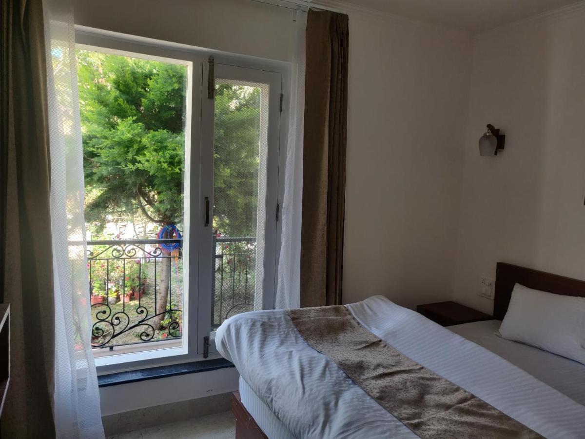 The Periwinkle Homestay Bhīm Tāl Exteriör bild
