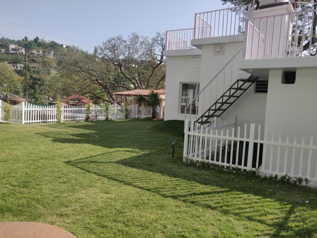 The Periwinkle Homestay Bhīm Tāl Exteriör bild